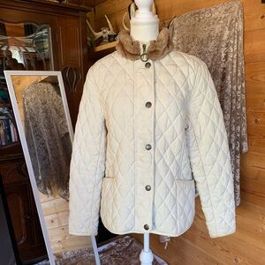 Women's Medium Cream Quilted Jacket Faux Fur Collar‎ Y2K Classic Classy Feminine